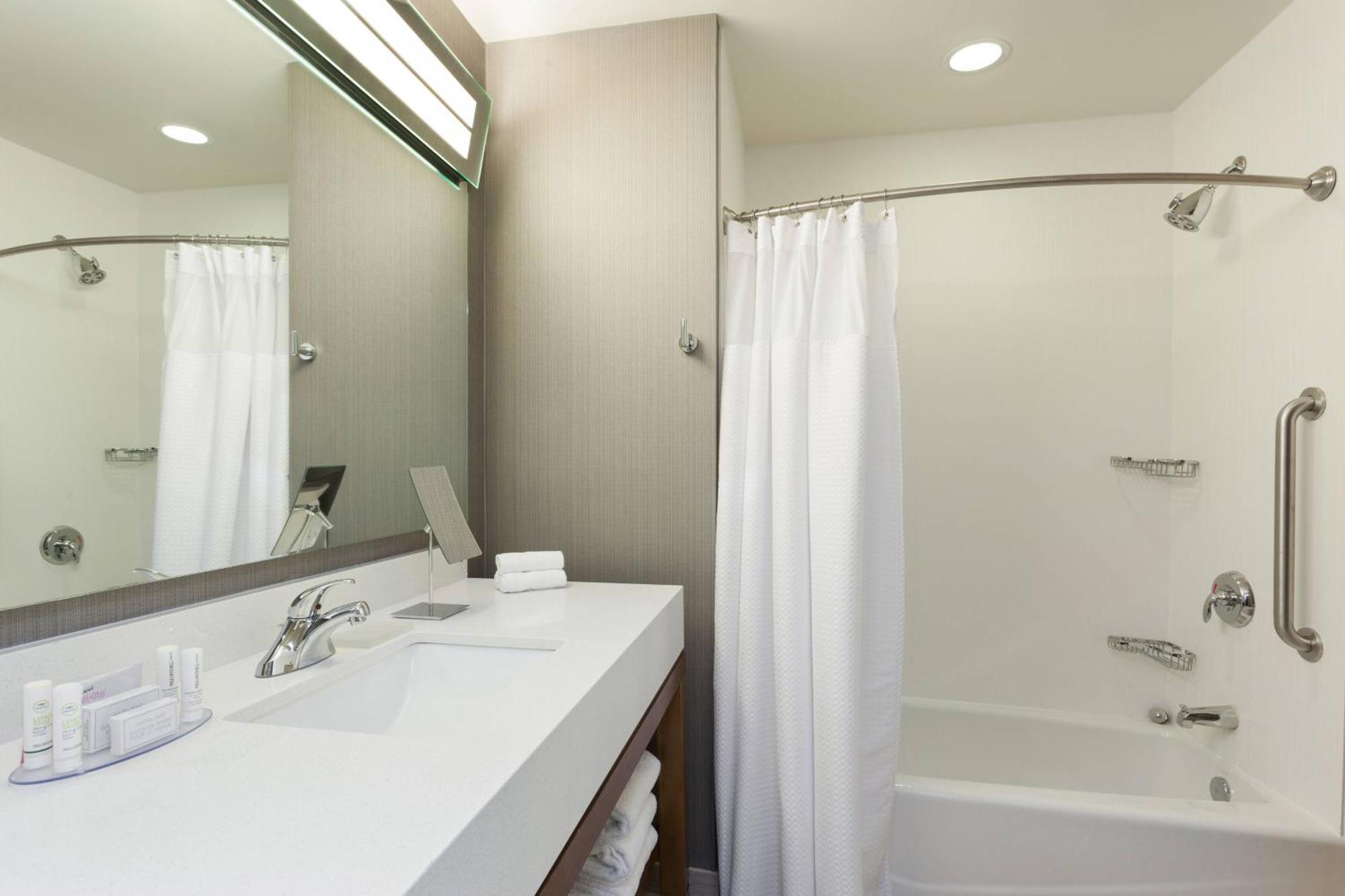 Courtyard By Marriott Houston Katy Mills Hotel Exterior foto