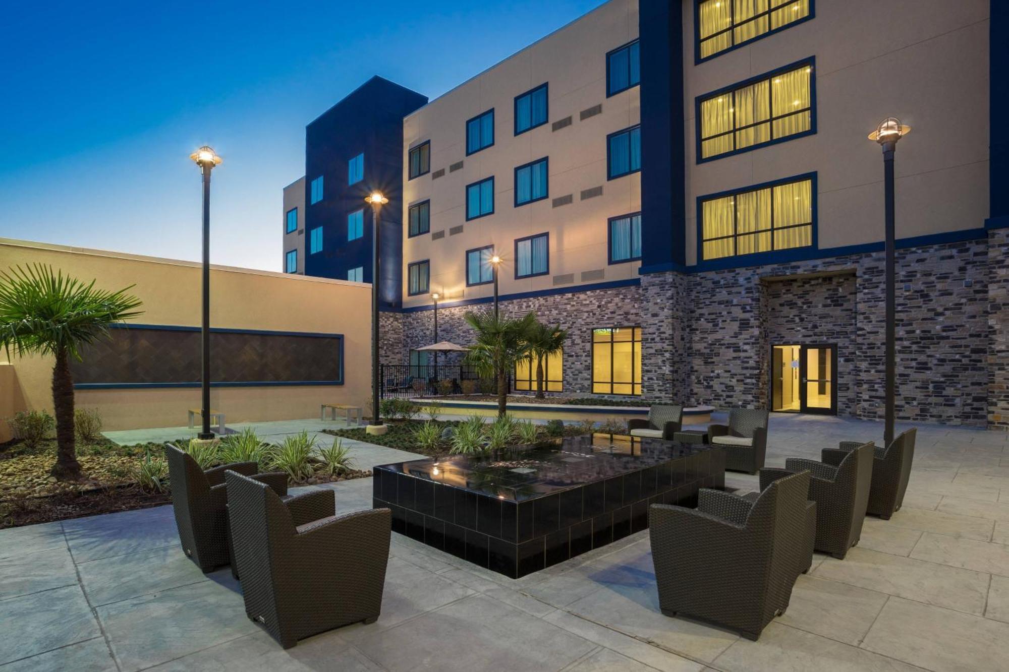 Courtyard By Marriott Houston Katy Mills Hotel Exterior foto